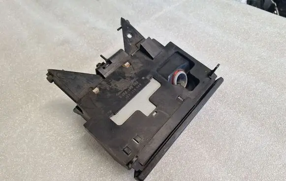 Audi 80 90 S2 B4 Car ashtray 893857951