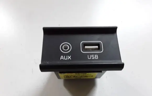 KIA Sportage AUX in-socket connector 96120C5100
