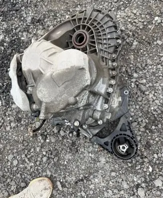 Opel Insignia A Manual 6 speed gearbox GM55561696