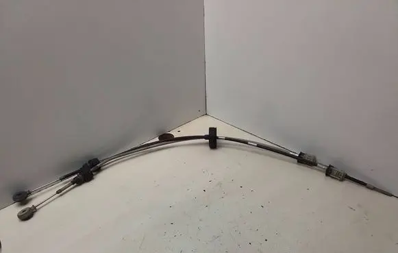 Gear shift cable linkage
