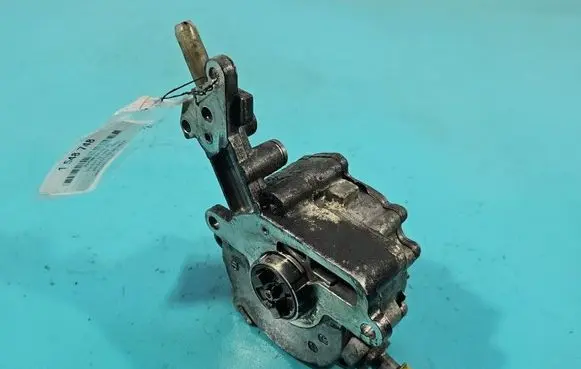 Volkswagen Golf IV Vacuum pump 038145209C IMPRK1548748
