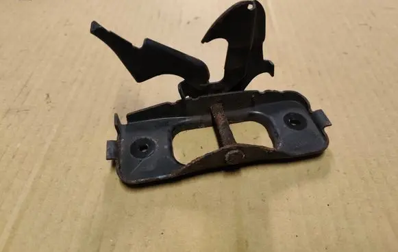Chrysler PT Cruiser Engine bonnet/hood lock/catch
