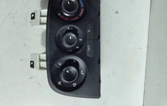 Opel Combo D Climate control unit 051474010000013