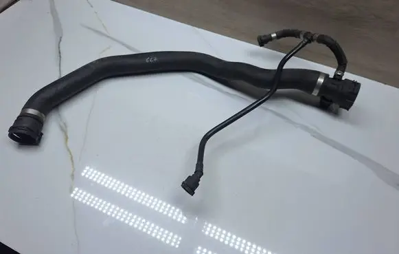 BMW 5 F10 F11 Engine coolant pipe/hose 8571801 14971014837810