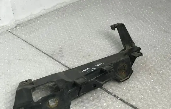 BMW 5 E39 Headlight/headlamp mounting bracket 153723