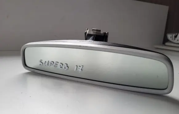Skoda Superb B8 (3V) Rear view mirror (interior)