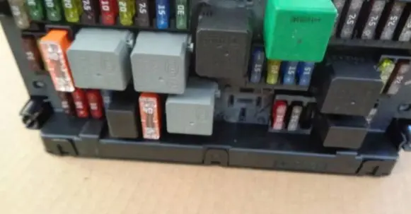 Mercedes-Benz E W212 Fuse module A2129000006