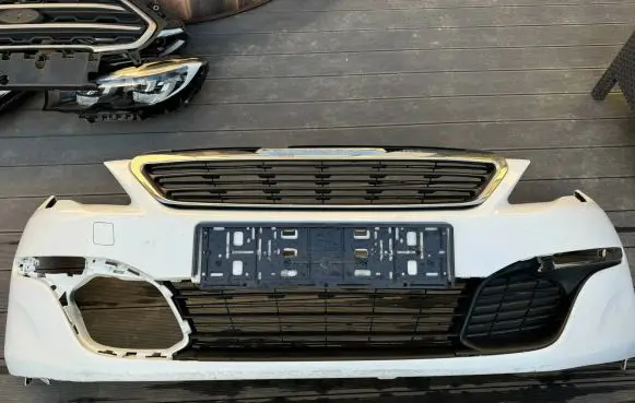 Peugeot 308 Front bumper 96123456