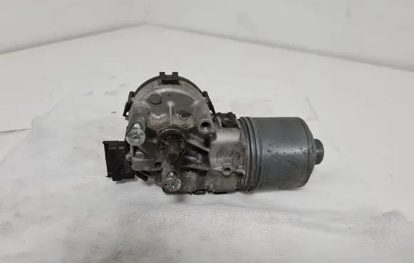 Peugeot 206 Wiper motor 0390241525
