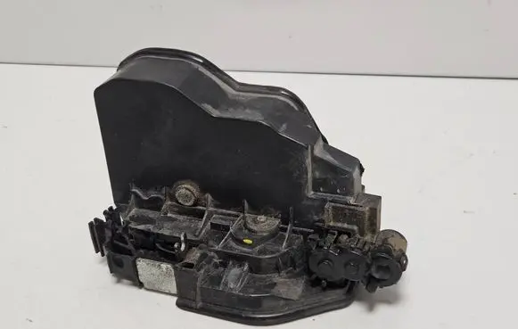 BMW 6 E63 E64 Front door lock 7202143