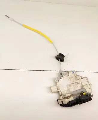 Audi A4 S4 B7 8E 8H Rear door lock 8E0839015AA