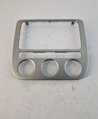 Volkswagen Eos Radio/GPS head unit trim 1Q0858069F