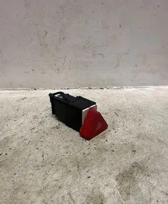 Volkswagen Tiguan Hazard light switch 5M0953509A
