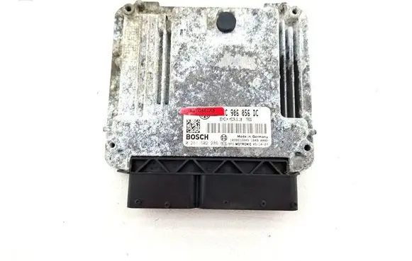 Volkswagen PASSAT B6 Engine control unit/module 03C906056DC 0261S02286