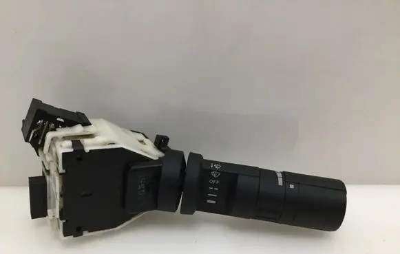 Nissan Navara Wiper switch 7305SN