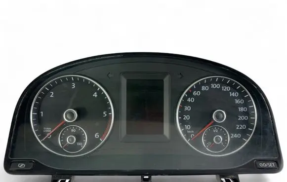 Volkswagen Caddy Speedometer (instrument cluster) 2K0920875E