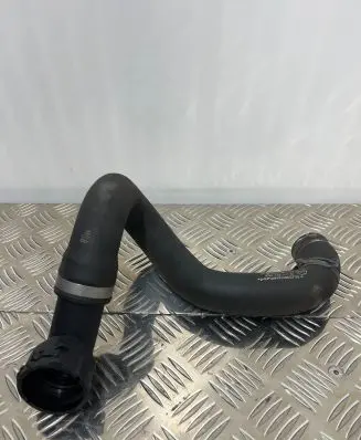 Audi Q5 SQ5 Engine coolant pipe/hose 8R0122101Q