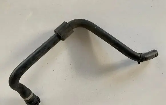 Audi Q7 4M Engine coolant pipe/hose 4M0819337AR