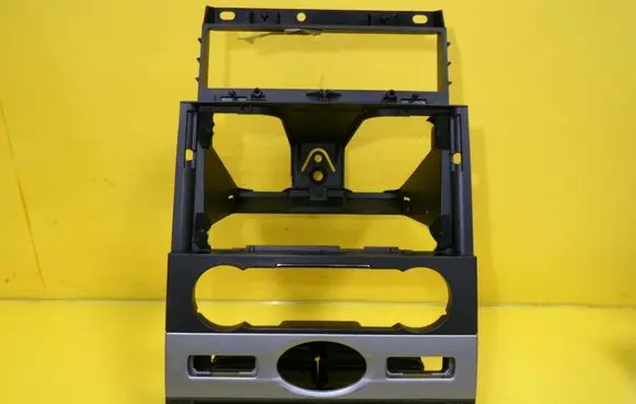 Ford Mondeo Mk III Panel trim 4S71-18522-ADW