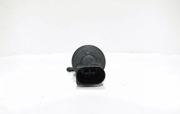 Mercedes-Benz E W211 Windscreen/windshield washer pump