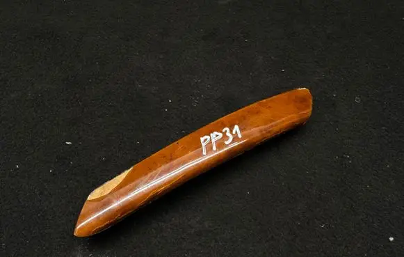 Dashboard glove box trim