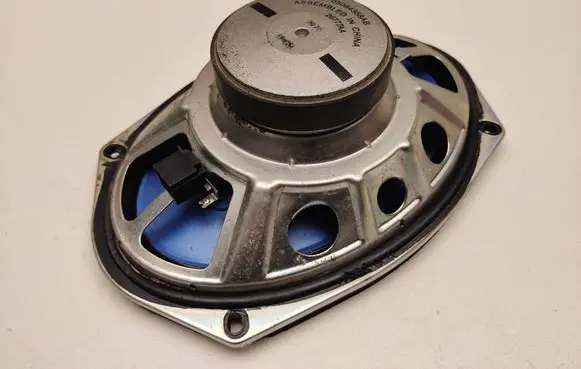 Dodge Durango III Front door speaker 05064358AB 26777AA