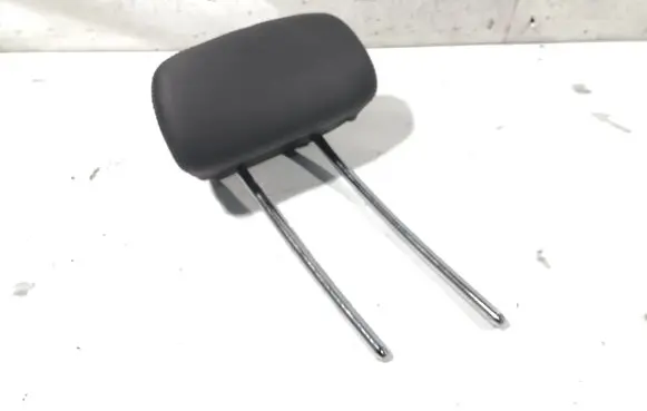 Mercedes-Benz C W204 Rear seat headrest 