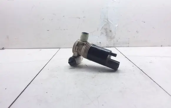 Chrysler Voyager Windscreen/windshield washer pump