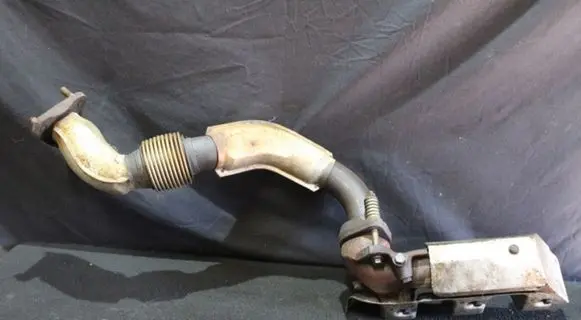 BMW 8 E31 Exhaust manifold