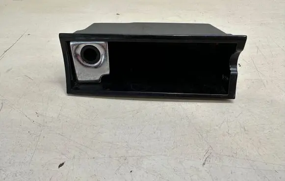Volkswagen Touareg II Car ashtray FS31
