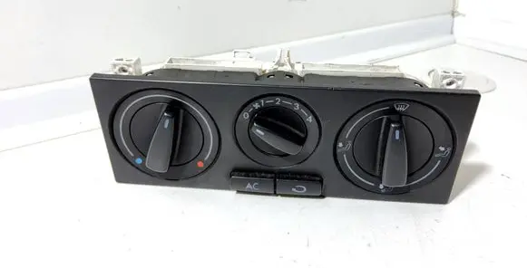 Volkswagen Golf IV Climate control unit 1J0820045F