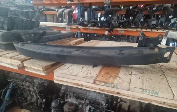 Volkswagen New Beetle Front bumper cross member
