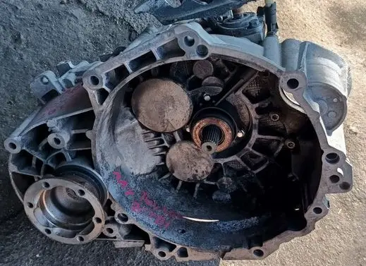 Skoda Octavia Mk2 (1Z) EGR valve cooler 03L131512C