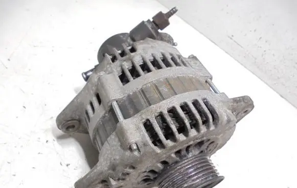 Opel Combo C Generator/alternator A2011
