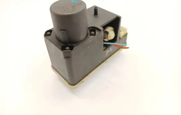 Audi A6 S6 C4 4A Central locking vacuum pump 8TZ00652205 4A0862257G