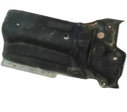 Hyundai Santa Fe Exhaust heat shield 
