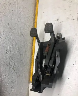 Mercedes-Benz E W212 Pedal assembly A2036891708