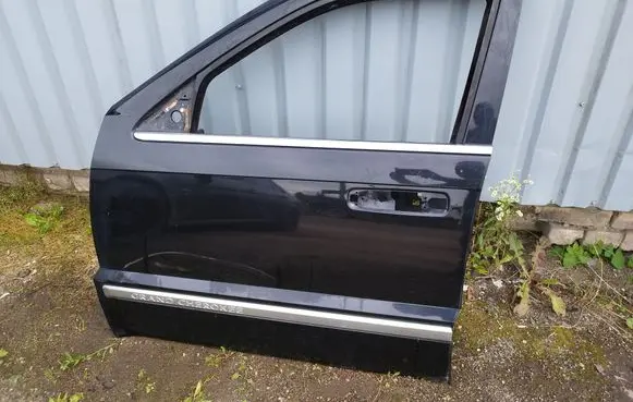 Jeep Grand Cherokee (WK) Front door
