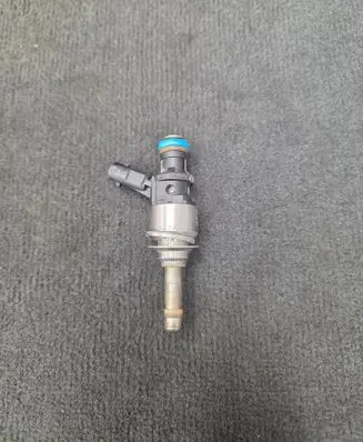 Audi A6 S6 C6 4F Fuel injector 06E036G 06E906036AC 06E906036AJ