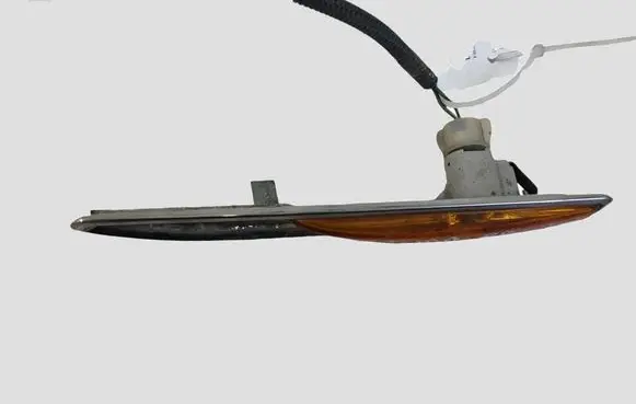 Ford Mondeo MK IV Front fender indicator light 7S7113K354BF