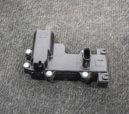 Tesla Model X Door control unit/module 104535400B