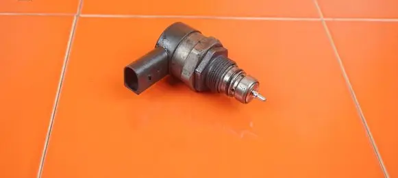 Skoda Superb B6 (3T) Fuel pressure sensor 057130764H 20MB26