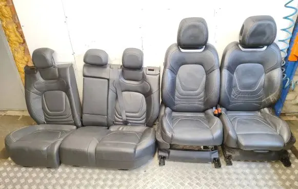 Seat set