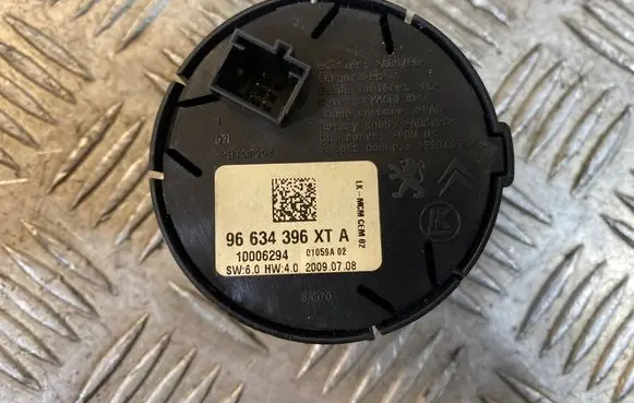 Peugeot 3008 I ESP (stability program) switch 96634396XT 10006294 01059A02