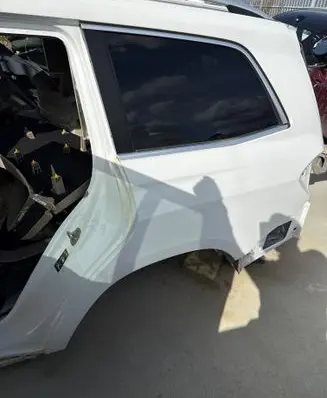 Mercedes-Benz GL X166 Rear quarter panel 