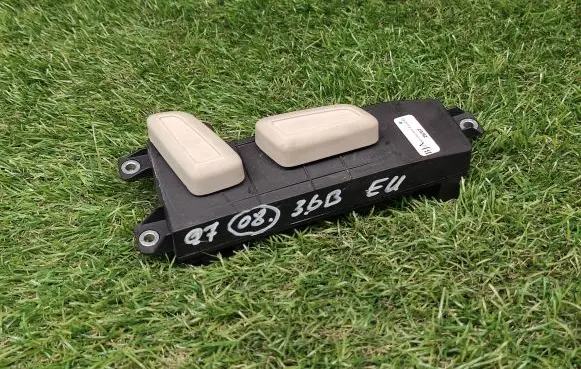 Audi Q7 4L Seat control switch 4L0959748