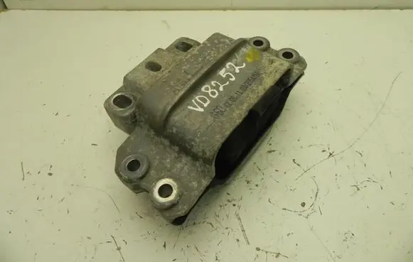 Volkswagen Golf VI Engine mount bracket 1K0199555 VD8252
