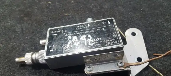Audi A8 S8 D2 4D Antenna control unit 4A9035585