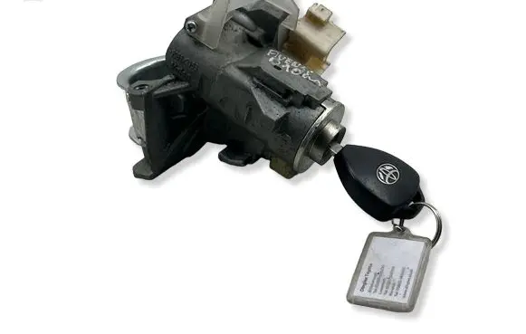 Toyota Avensis T270 Ignition lock 29653453