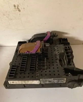 Volvo XC90 Fuse module 8688264